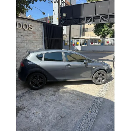 Seat New leon 2008 Gris Caracas