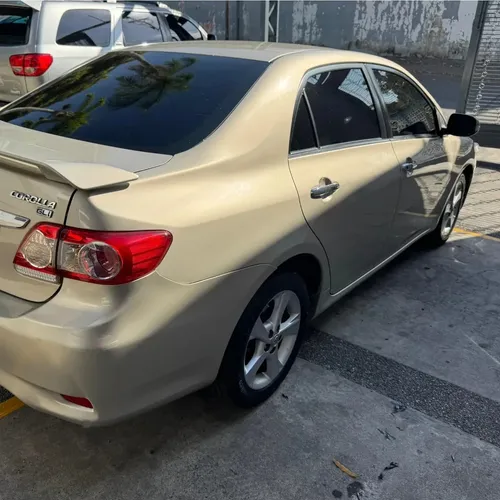 Toyota Corolla GLI 2013 Beige Caracas