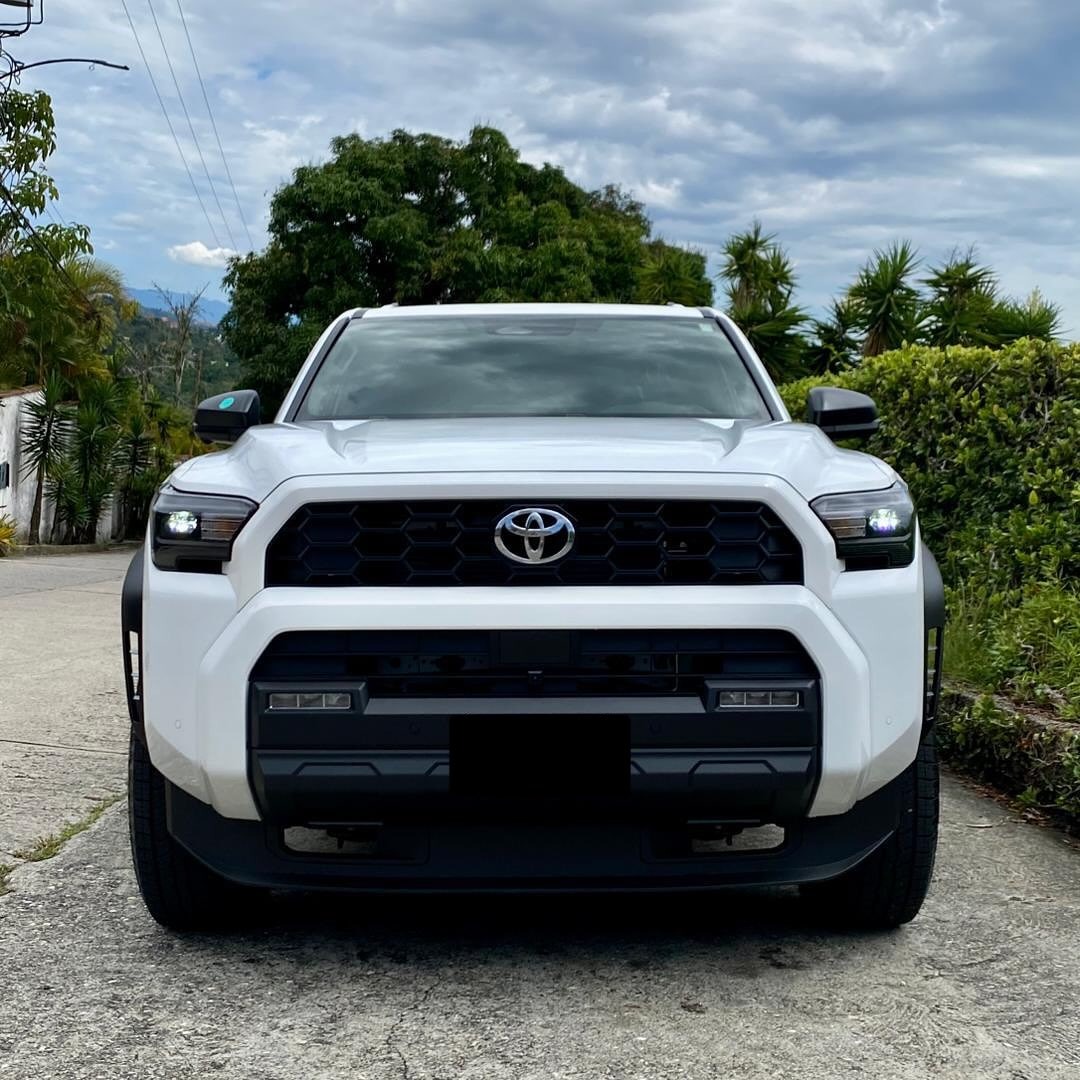 Toyota 4Runner TRD Off Road 2025 Blanco Caracas