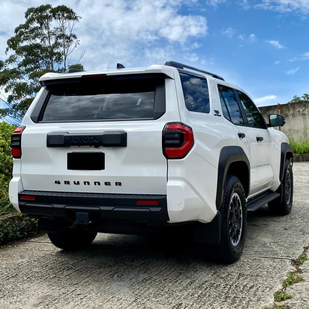Toyota 4Runner TRD Off Road 2025 Blanco Caracas
