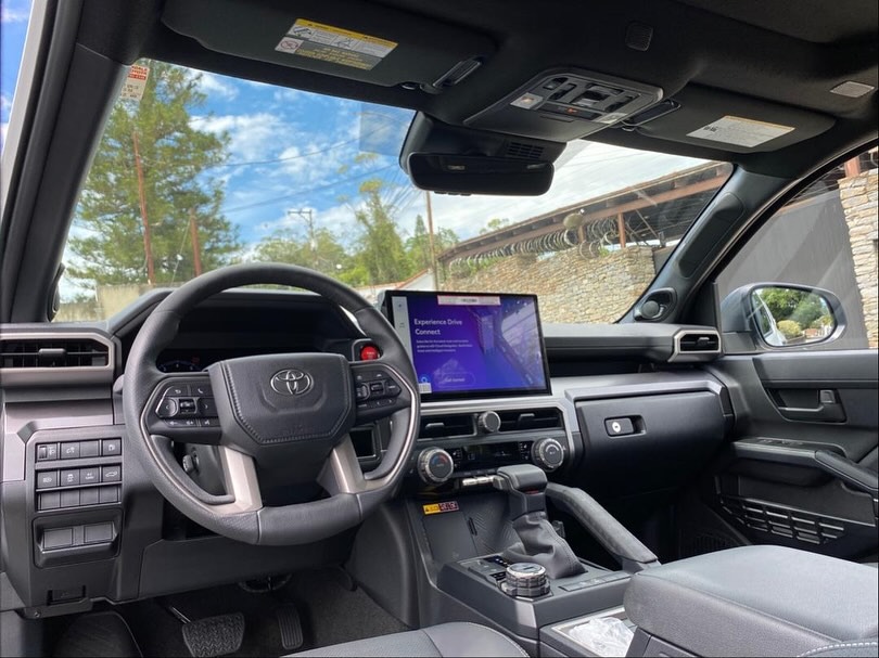 Suv 2025 toyota 4Runner TRD Off Road blanco7