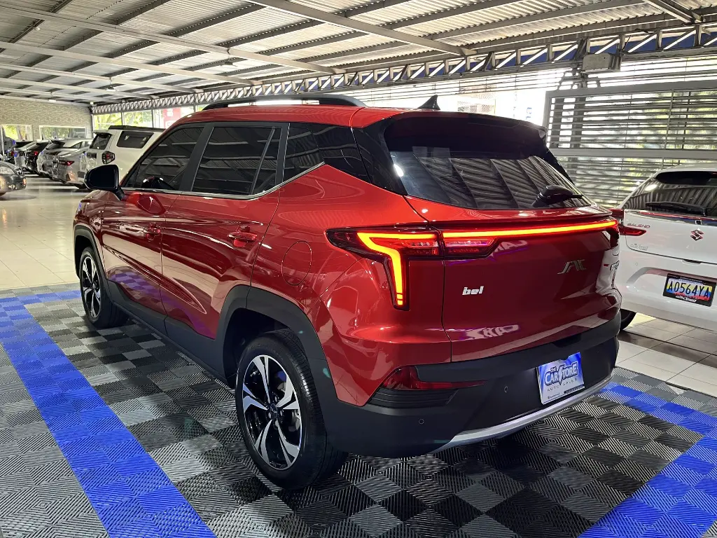 JAC Nevado 2026 Rojo Caracas