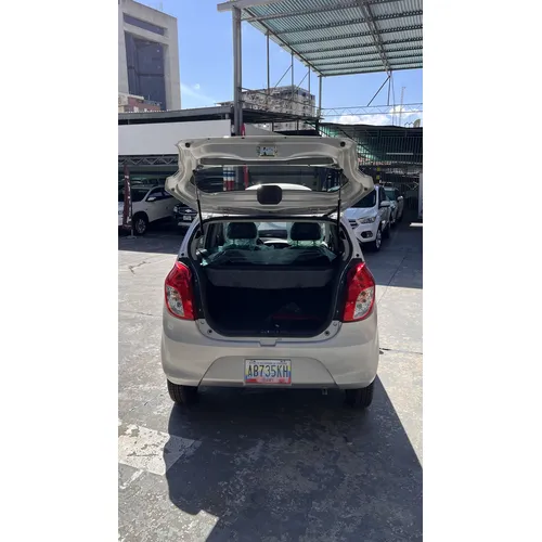 Suzuki Alto GL 2024 Plateado Caracas
