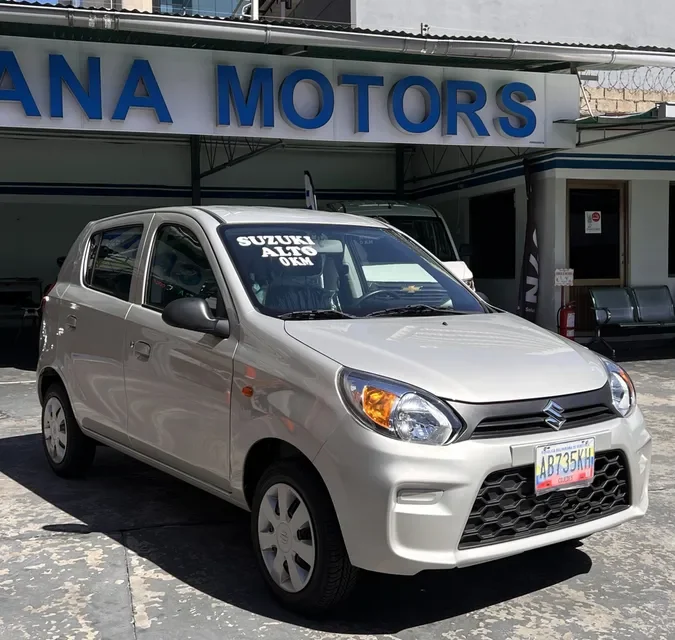 Suzuki Alto GL 2024 plata1