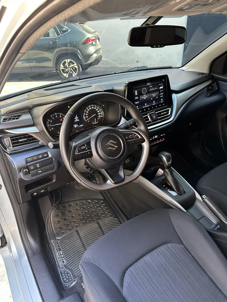 Suzuki Baleno 2024 Plateado Caracas