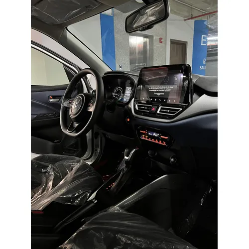 Suzuki Baleno 2025 Blanco Caracas