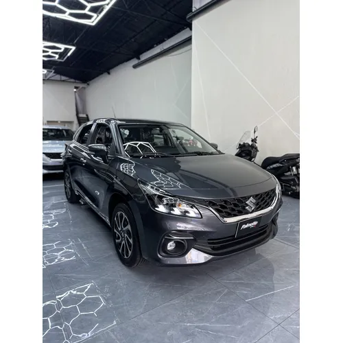 Suzuki Baleno 2026 Gris Caracas