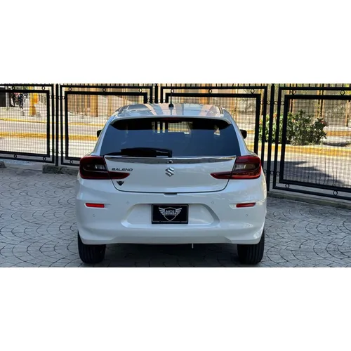 Suzuki Baleno 2025 Gris Caracas