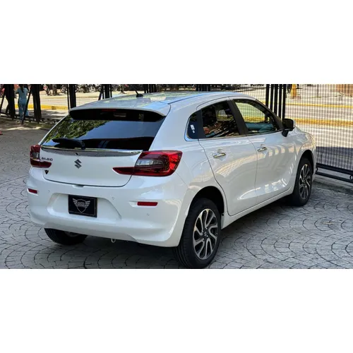 Suzuki Baleno 2025 Gris Caracas