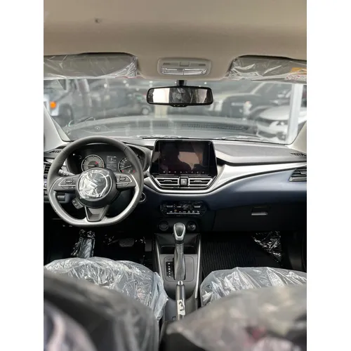 Suzuki Baleno 2025 Gris Caracas