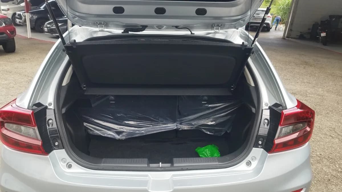 Suzuki Baleno Automático 2024 Plateado