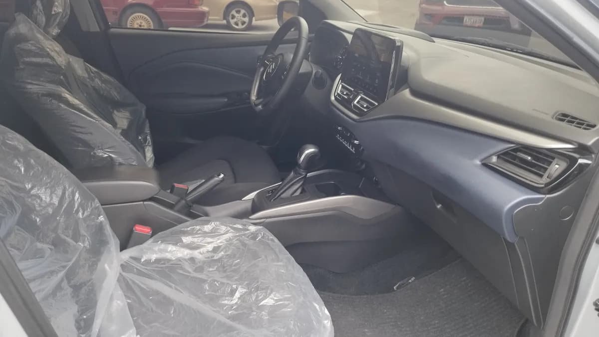 Suzuki Baleno Automático 2024 Plateado