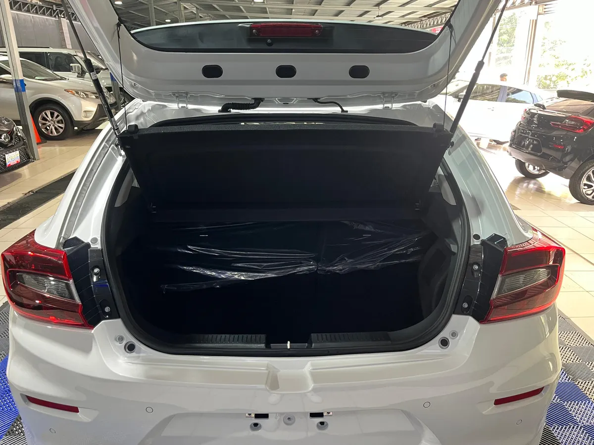 Suzuki Baleno Glx 2025 Blanco Caracas
