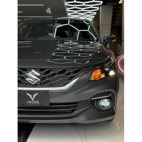 Suzuki Baleno GLX 2025 Gris Caracas
