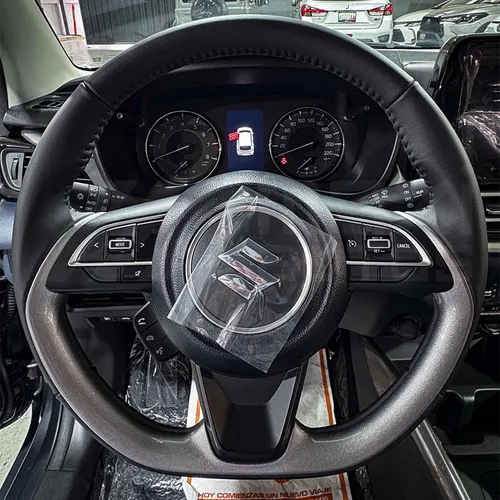 Suzuki Baleno GLX 2026 Gris Caracas