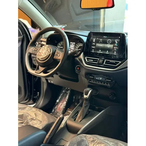 Suzuki Baleno GLX 2026 Negro Caracas