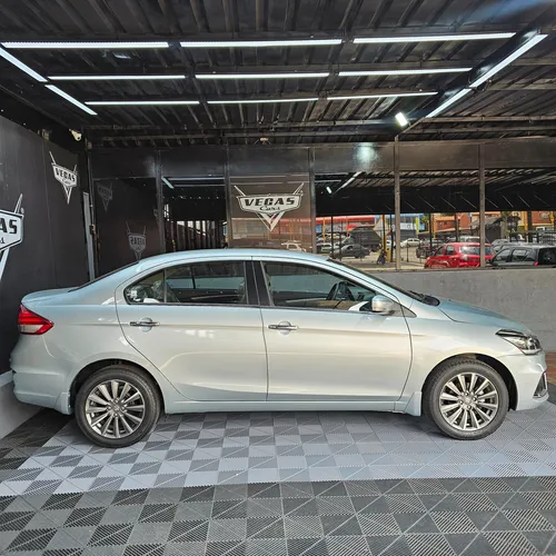 Suzuki Ciaz 2025 Plateado Valencia