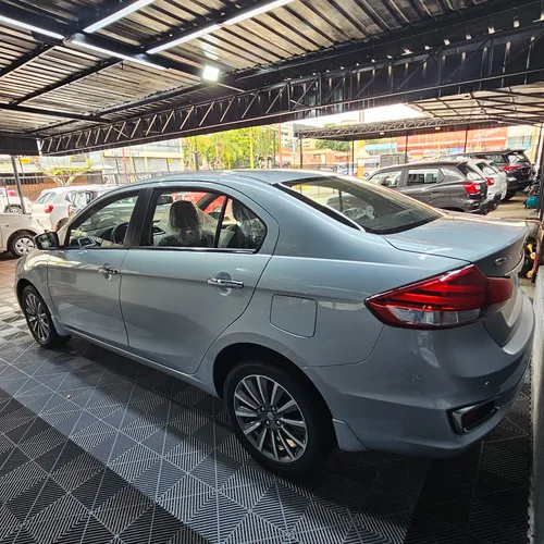 Suzuki Ciaz 2025 Plateado Valencia