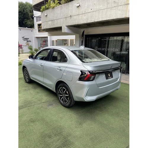 Suzuk Dzire 2025 Plateado Caracas