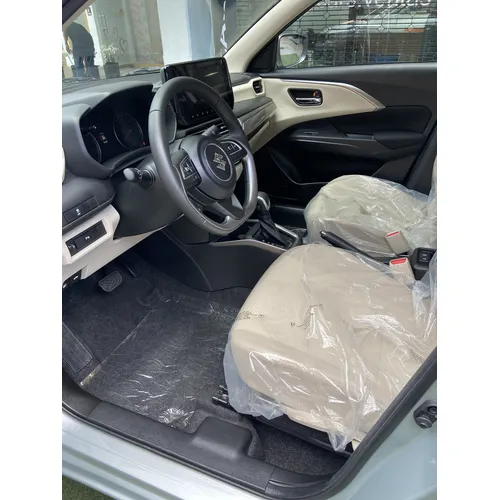 Suzuk Dzire 2025 Plateado Caracas