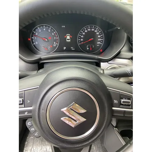 Suzuk Dzire 2025 Plateado Caracas