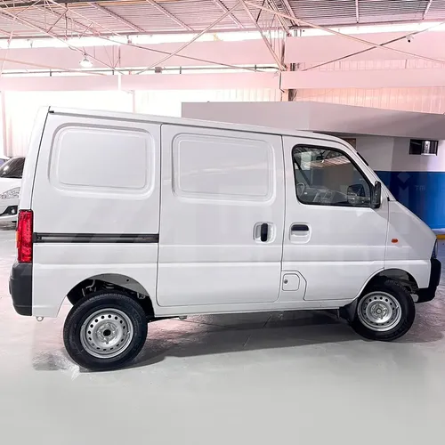 Suzuki EECO 2026 Plateado Caracas