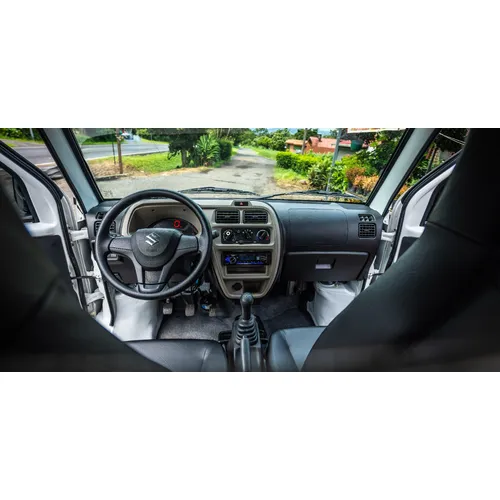 Suzuki EECO 2025 Blanco Caracas