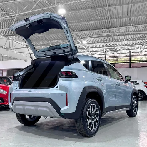 Suzuki Fronx 2026 Gris Caracas