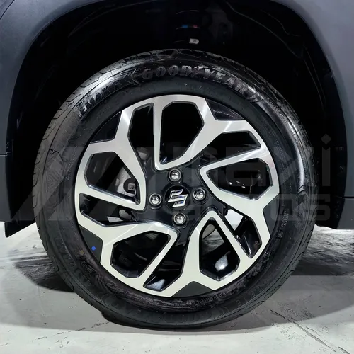 Suzuki Fronx 2026 Gris Caracas