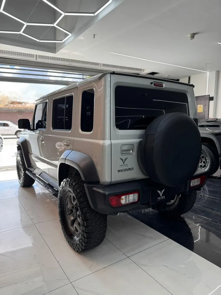 Suzuki Jimny 2025 Plateado Caracas