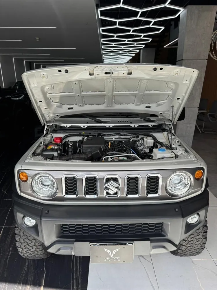 Suzuki Jimny 2025 Plateado Caracas