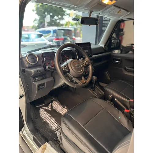 Suzuki Jimny 2025 Plateado Caracas