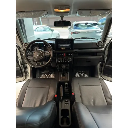 Suzuki Jimny 2025 Plateado Caracas