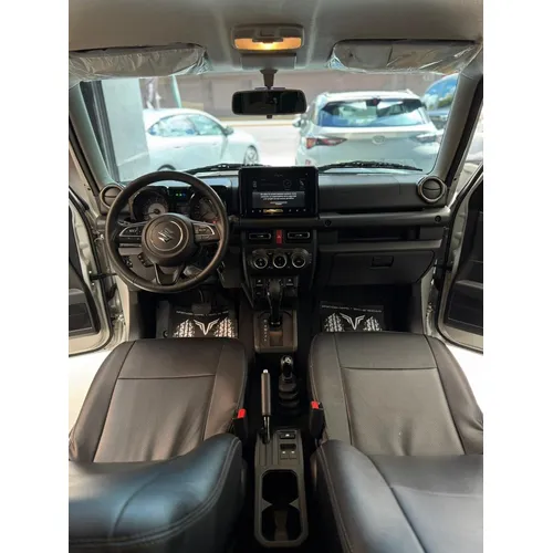 Suzuki Jimny 2025 Plateado Caracas