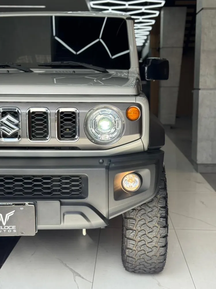 Suzuki Jimny 2025 Plateado Caracas