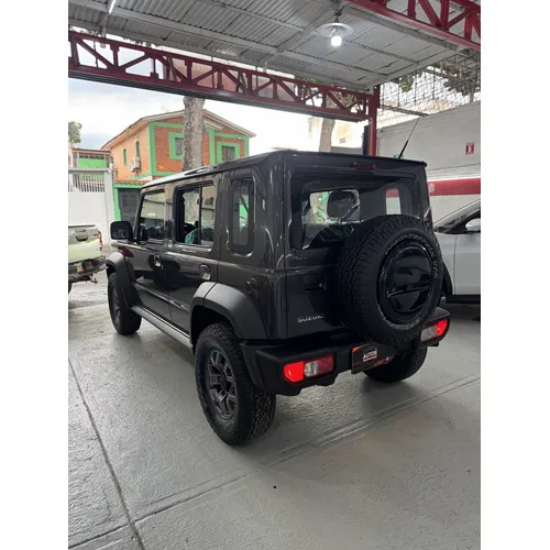 Suzuki Jimny 2026 Gris Caracas