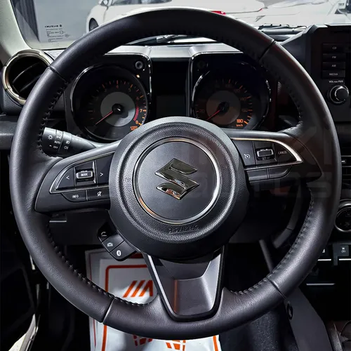 Suzuki Jimny 2026 Verde Caracas