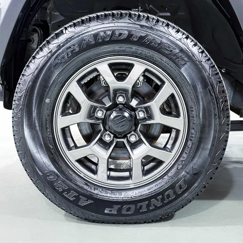 Suzuki Jimny 2026 Gris Caracas