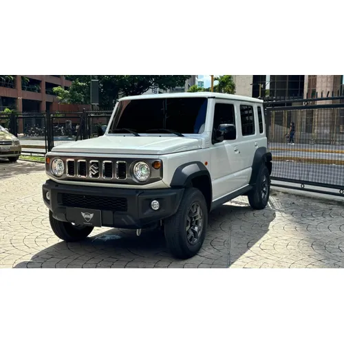 Suzuki 2025 Negro Caracas