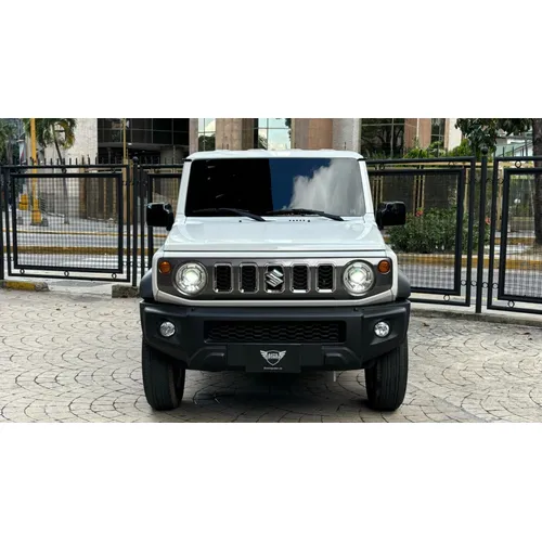 Suzuki 2025 Negro Caracas