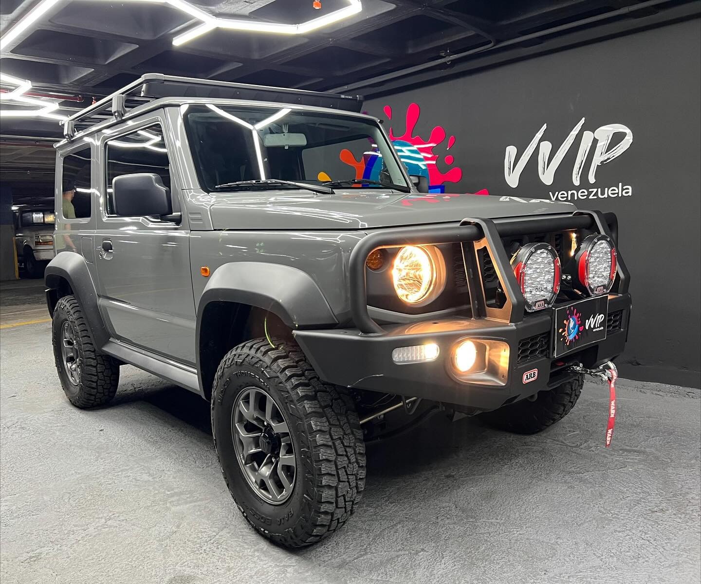 Suzuki 2024 Gris Caracas