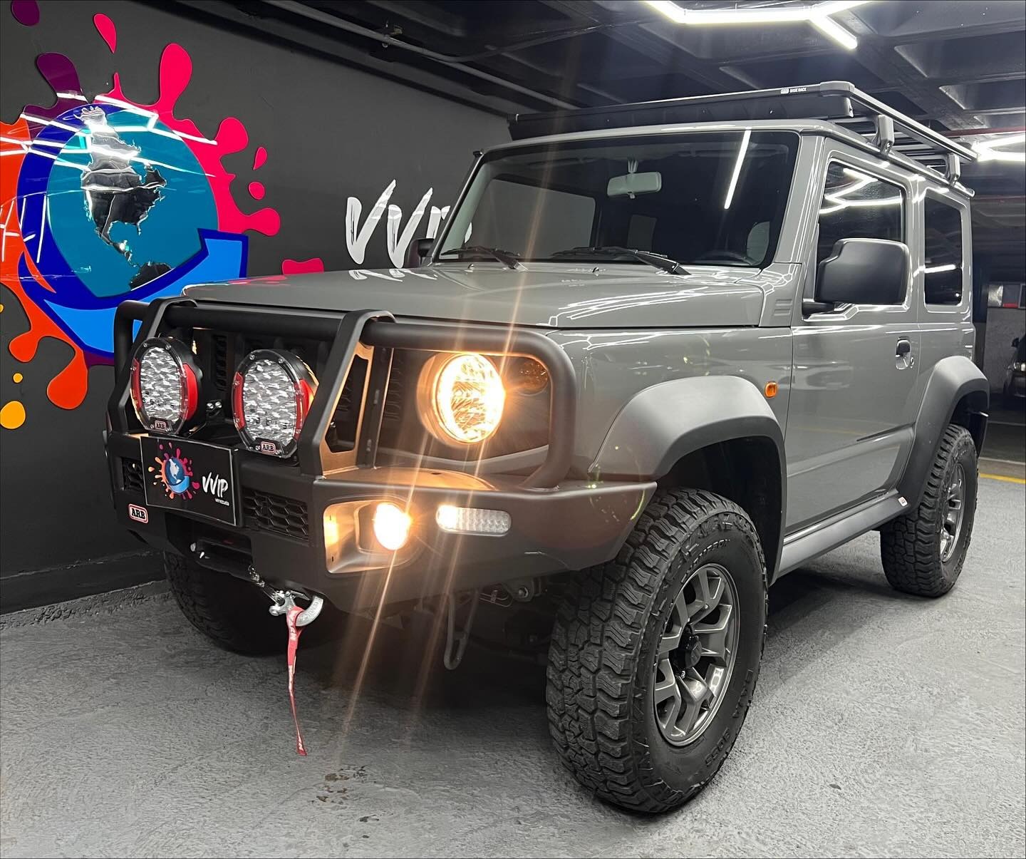 Suzuki 2024 Gris Caracas