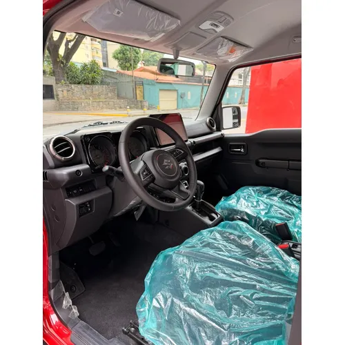 Suzuki Jimny GLX 2025 Rojo Caracas
