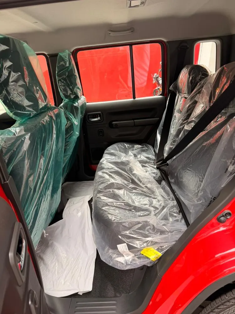 Suzuki Jimny GLX 2025 Rojo Caracas