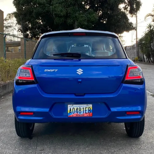 Suzuki Swift 2026 Azul Caracas