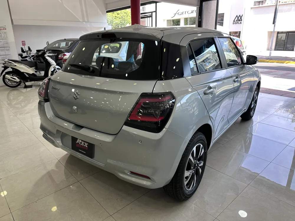 Suzuki 2026 Plateado Caracas
