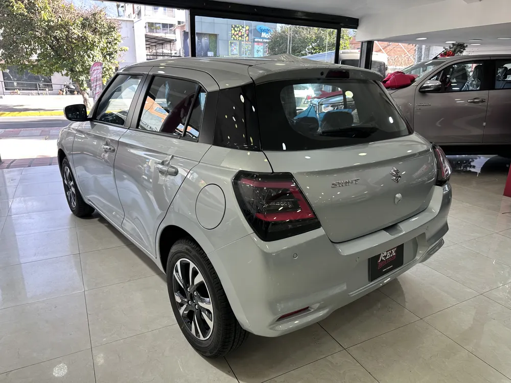 Suzuki 2026 Plateado Caracas