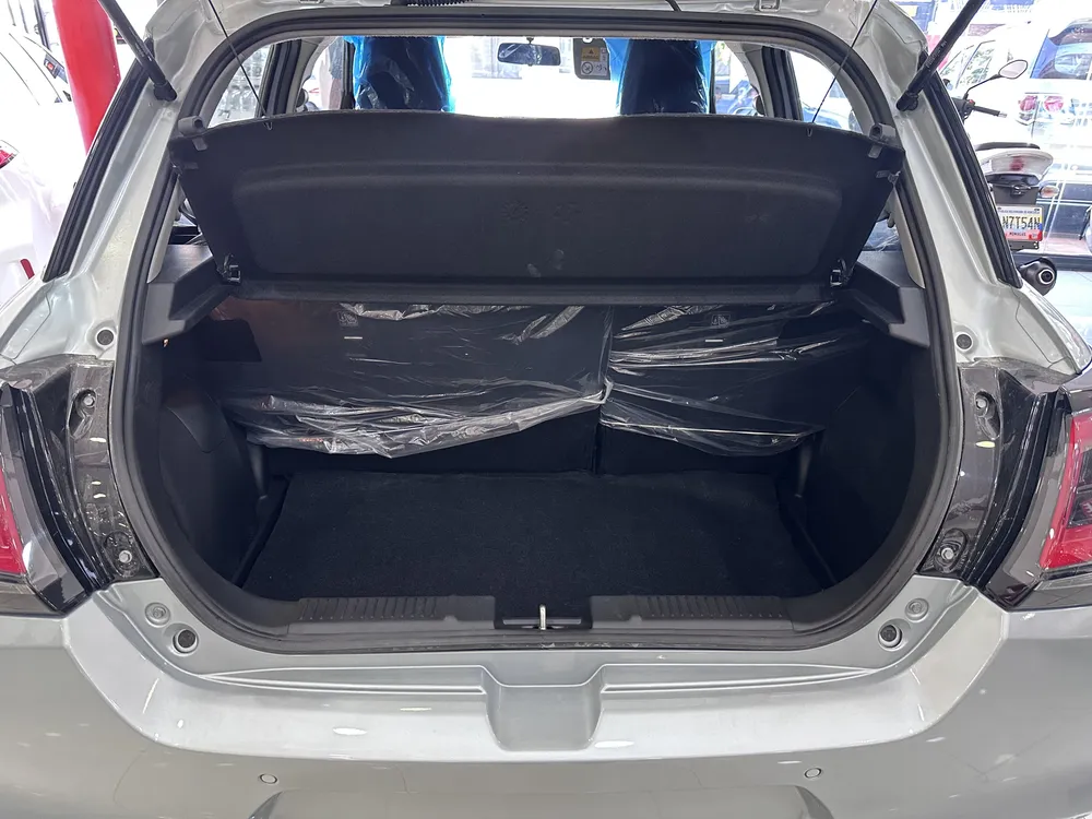 Suzuki 2026 Plateado Caracas