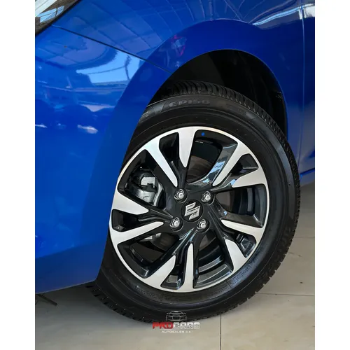 Suzuki Swift GLX 2025 Azul Caracas