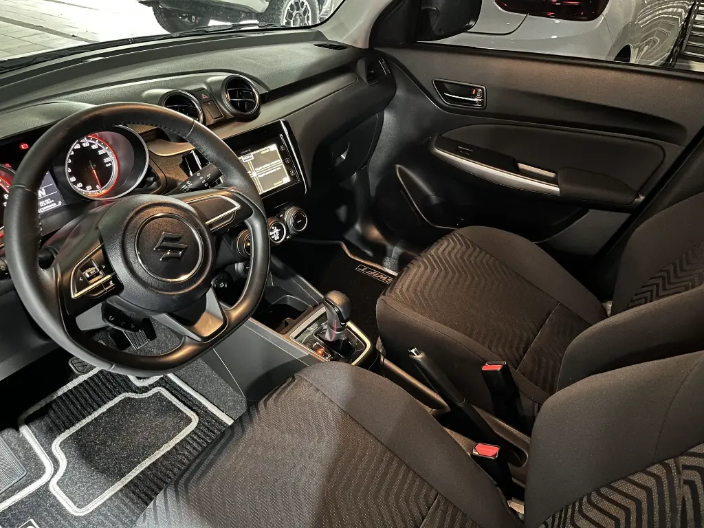 Suzuki 2024 Plateado Caracas